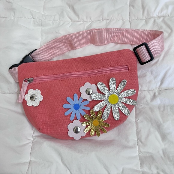 Target Other - Girls Flower Belt Bag in Pink